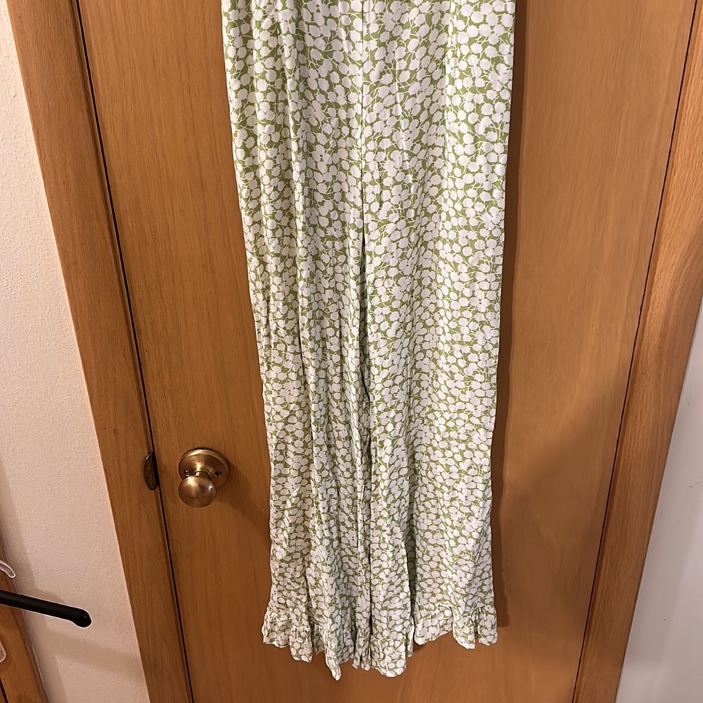 Faithfull the Brand Women’s Floral Smocked Sleeveless Jumpsuit Green Size 6-8 - Picture 2 of 15